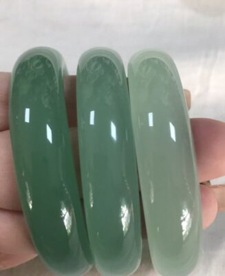 Jadeite Bangle · Set of 3