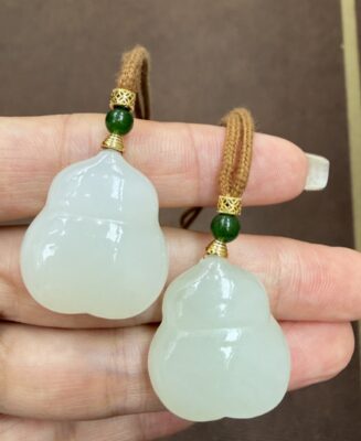 Hetian Jade Gourd Pendant · Set of 2